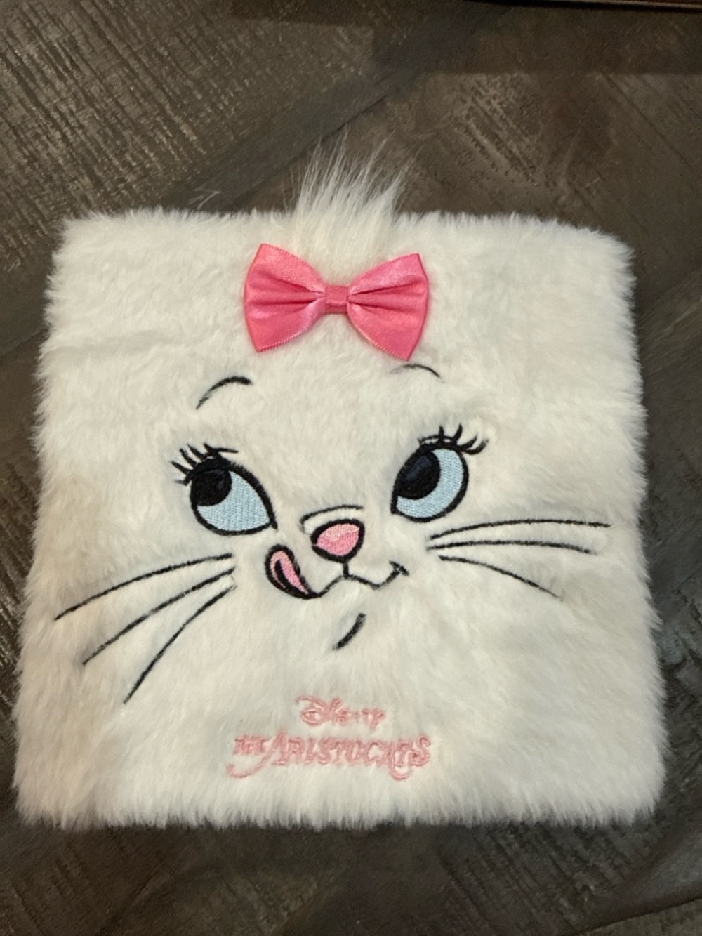 Disney The Aristocats Eyeshadow Palette - White with Pink Accents